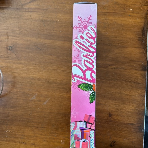 Barbie Holiday Fun Doll - Picture 2 of 4